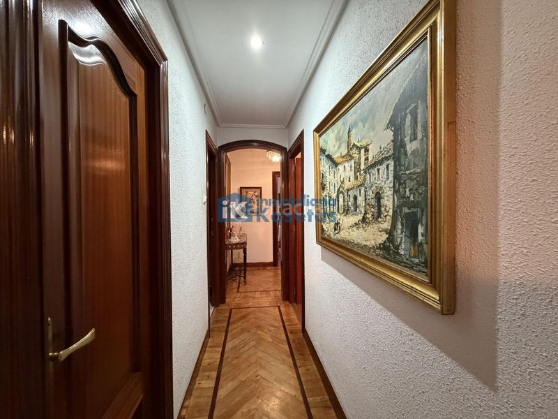 Foto 529a002b-1482-4150-b665-82f9323fa37b. Piso en Centro-Ariz-Uribarri Basauri