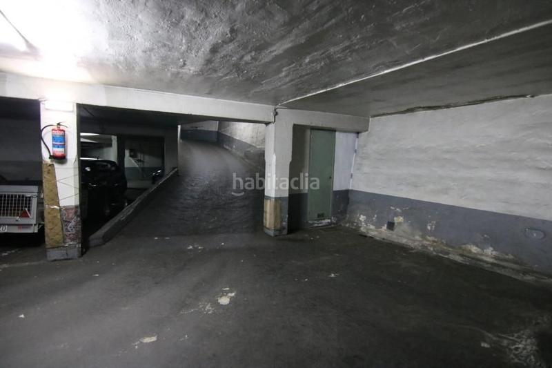 Foto b632b8a7-9786-4aa2-8d93-bacbbb4e6d3c. Parking voiture dans Centro-Ariz-Uribarri Basauri