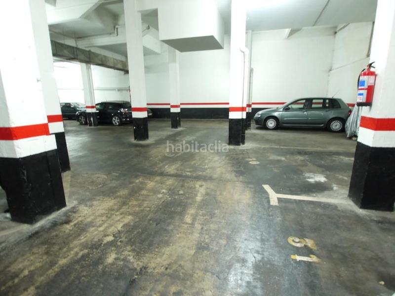 Foto 64a4e576-fa92-4e55-8c0b-1a289b211d86. Parking voiture dans Centro-Ariz-Uribarri Basauri