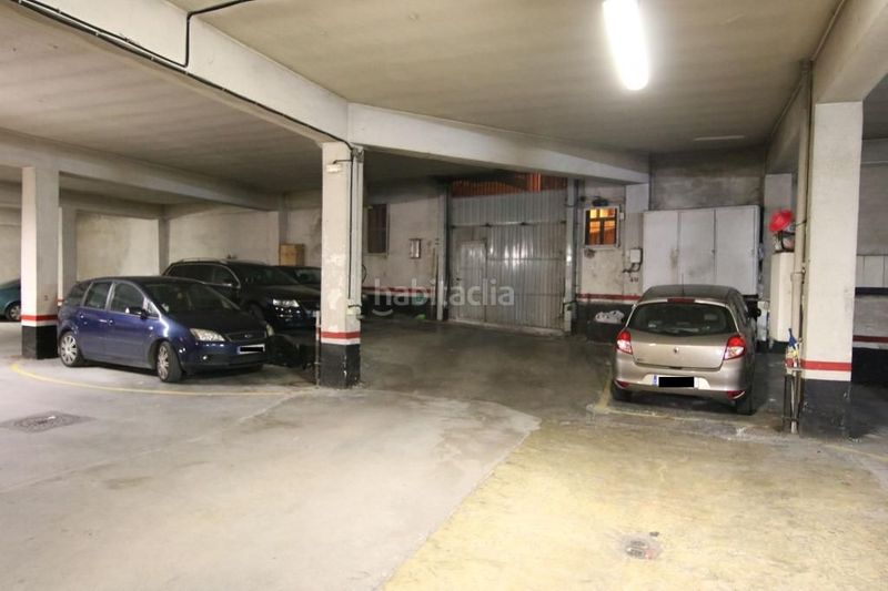 Foto cc85425b-e71b-4535-98cc-16b07bb159da. Aparcament cotxe a Pozokoetxe Basauri