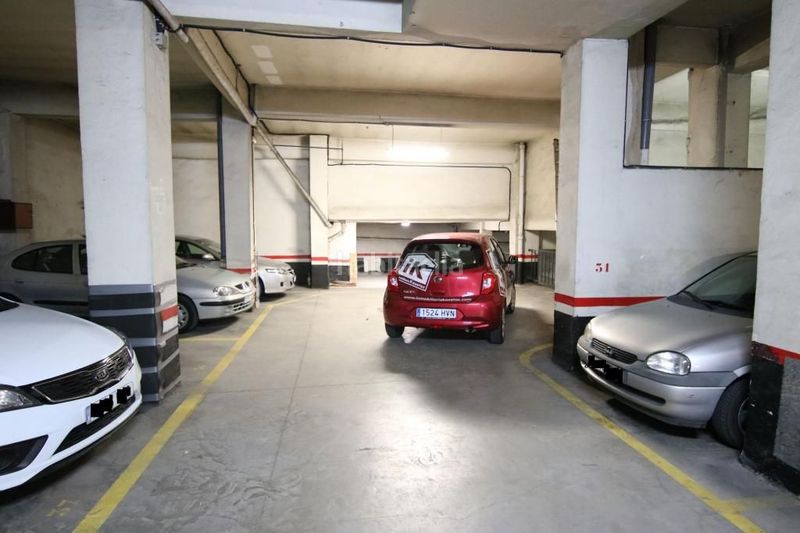 Foto 9e8eb920-1521-4029-80d1-7aafe458d274. Parking coche en Pozokoetxe Basauri