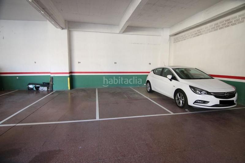 Foto fb1a01bd-53c4-4171-8bec-9a8f31bfe4b3. Parking coche en Urbi Basauri