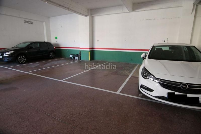 Foto 0550bad6-eec9-48f9-a363-e2b8c5c7187d. Autoparkplatz in Urbi Basauri