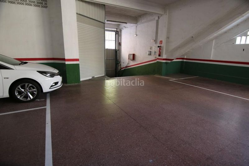 Foto 20d02ad4-b41c-4370-8600-9c312a103ac1. Autoparkplatz in Urbi Basauri