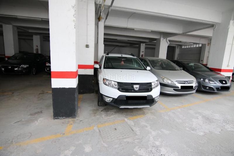 Foto aa37051c-0837-4e0a-9f15-1e52bcc8d003. Parking coche en Urbi Basauri