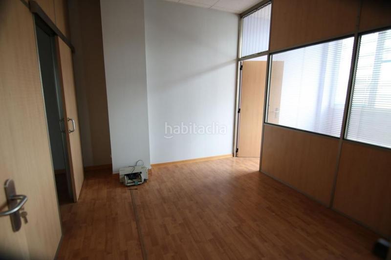 Foto 035729a0-ae62-4059-88c5-b8056d698ea3. Bureau dans Pozokoetxe Basauri