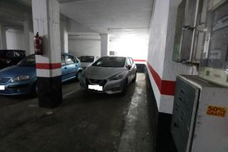 Parking coche en Centro-Ariz-Uribarri