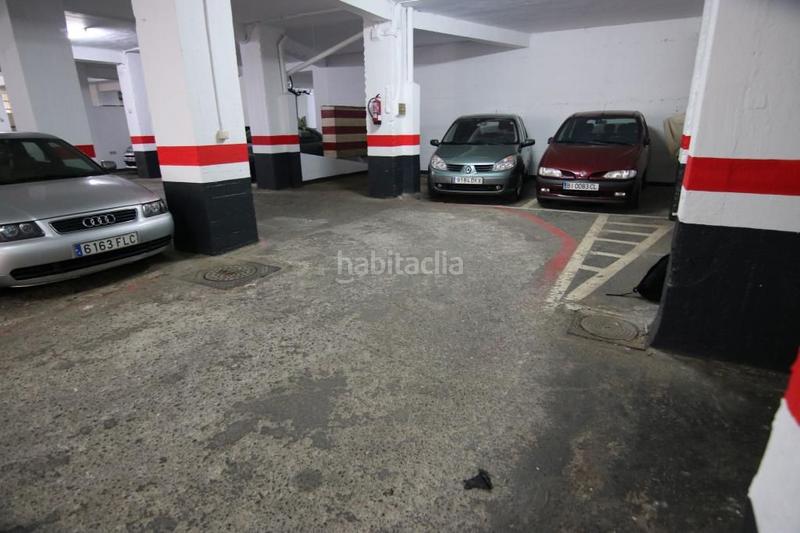 Foto fd0b6951-0a45-4443-93ec-5078d6561553. Parking coche en Urbi Basauri