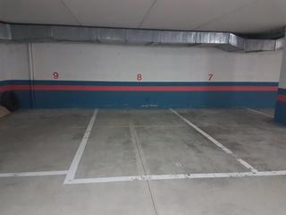 Parking coche en Urbi