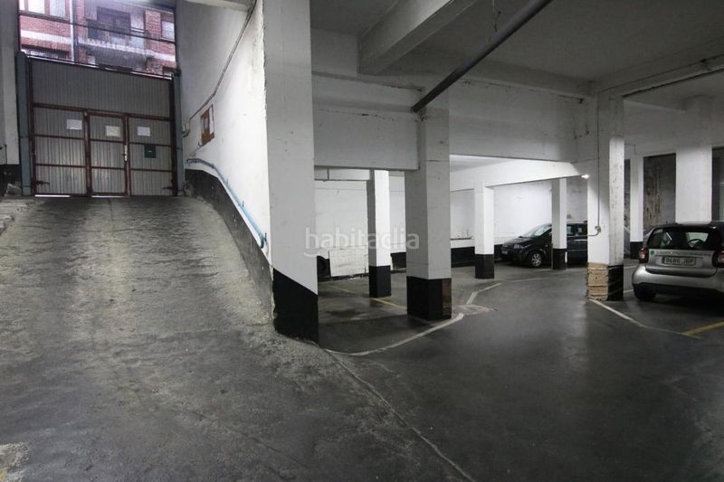 Foto 6084d0c8-7128-4605-a58f-b0b5fc89d33e. Autoparkplatz in Centro-Ariz-Uribarri Basauri