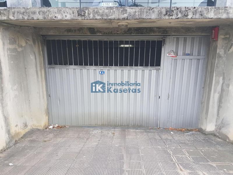 Foto f12fcc0c-fcee-42de-8c82-48d11b9af965. Affitto posto auto in Urbi Basauri