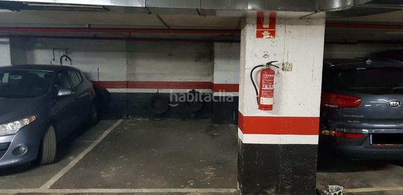 Foto bd54be66-84b4-43f4-8a2b-3760490b5e3e. Autoparkplatz in Urbi Basauri