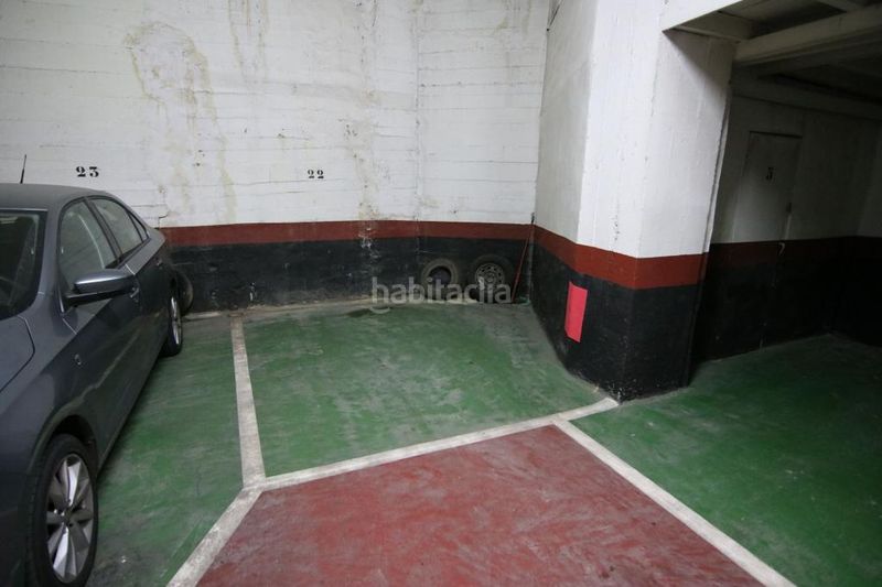 Foto b60801b1-f33d-4183-97b1-ad7cf5dd1bef. Autoparkplatz in Centro-Ariz-Uribarri Basauri