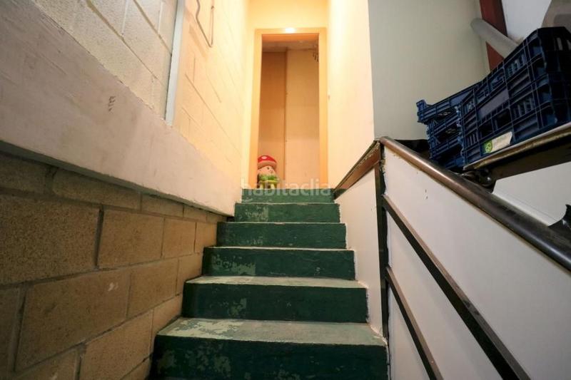 Foto 3e6abca9-7a53-488b-8b53-bc704021980e. Industrial building in Urbi Basauri