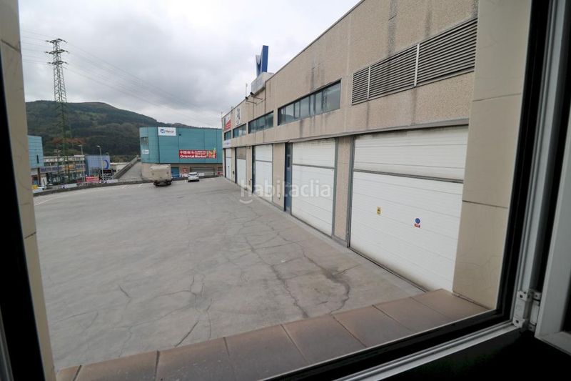 Foto 34e99a81-5cbf-49f1-a62d-d467c63242ca. Nave industrial en Urbi Basauri