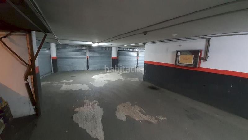 Foto ecaea0a2-8b64-411e-9a2b-9a237e35df9d. Aparcament cotxe a Kalero-Basozelai Basauri