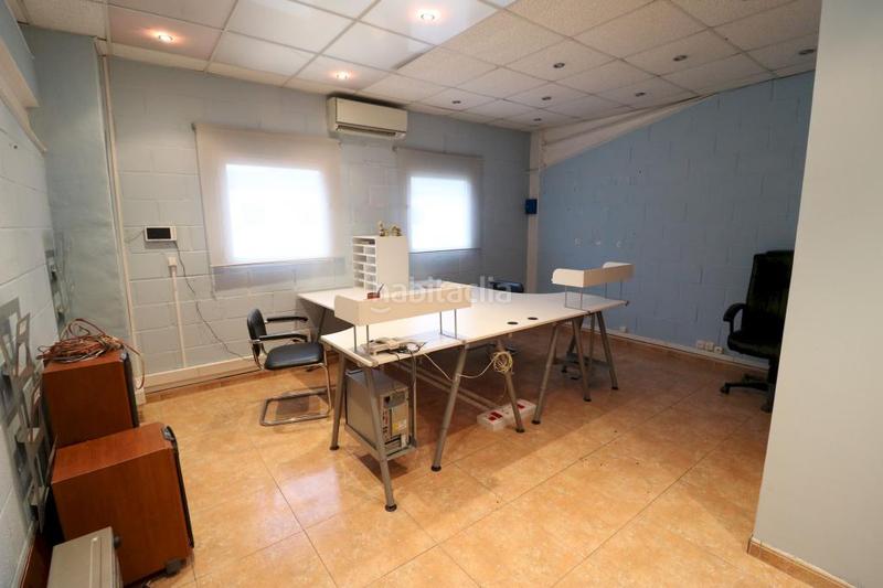 Foto 05c667ce-1e83-45f2-9f0c-d986f03f942e. Industrial building in Urbi Basauri