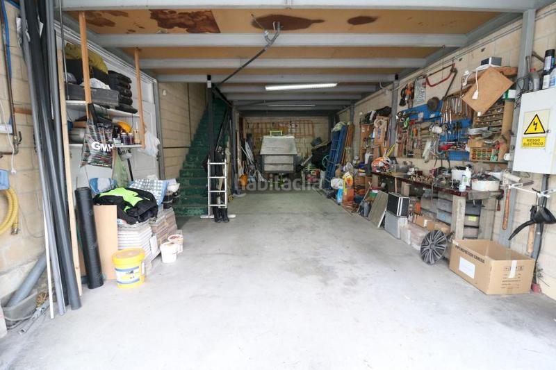 Foto e4380f03-4beb-43d9-ad95-8aa5dad3c25f. Industrial building in Urbi Basauri