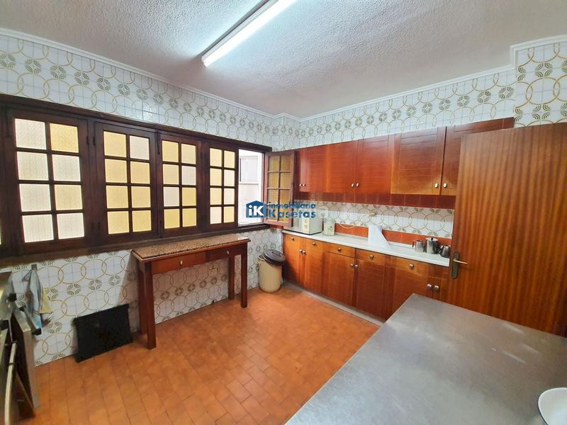 Foto d4afbb84-f227-416f-9d72-c8703dfd0ce9. Local comercial a Centro-Ariz-Uribarri Basauri