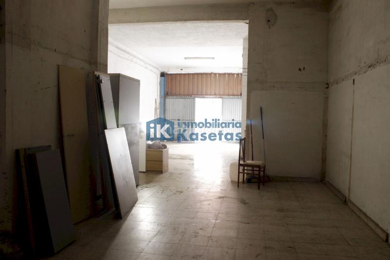 Foto d9c6abad-015d-4a55-9ecb-61cd3979b2d5. Alquiler local comercial en Etxebarri, Anteiglesia de San Esteban