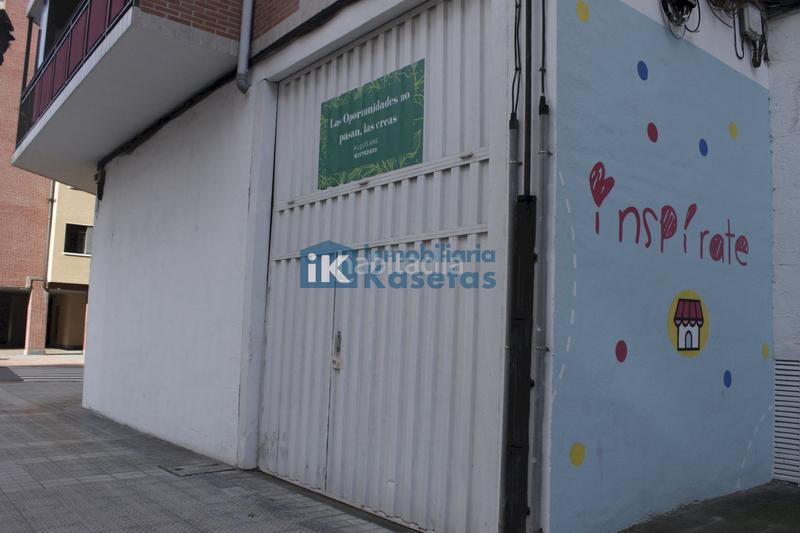 Foto e05b2265-7e4d-485a-bec4-a45bcbd3cb4b. Alquiler local comercial en Etxebarri, Anteiglesia de San Esteban