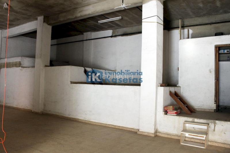 Foto f0dbfe0c-0041-453c-b8fa-4e7483f4a11f. Alquiler local comercial en Etxebarri, Anteiglesia de San Esteban