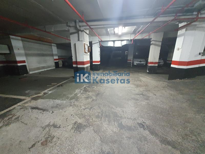 Foto 81c718ac-413f-4c24-a721-df1a59e3be6d. Parking coche en Urbi Basauri