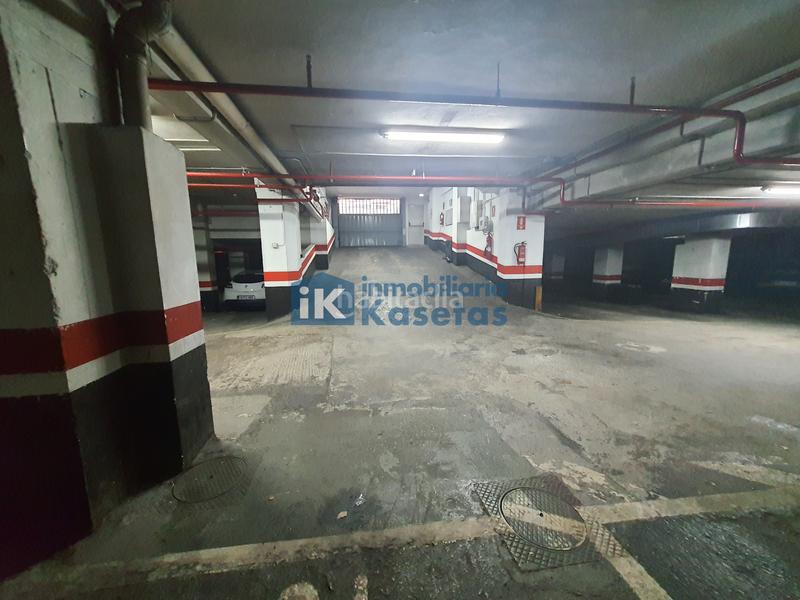 Foto d612fb08-68ef-4ffb-b2f2-b258ce9f93da. Parking coche en Urbi Basauri