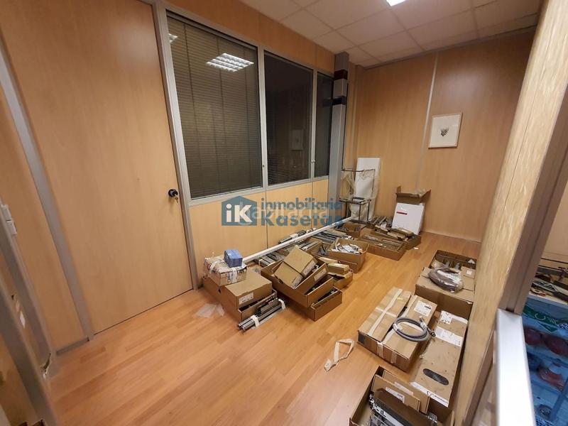 Foto 701cd864-f770-40bf-9bbf-45d5825aad31. Nave industrial en San Miguel Basauri