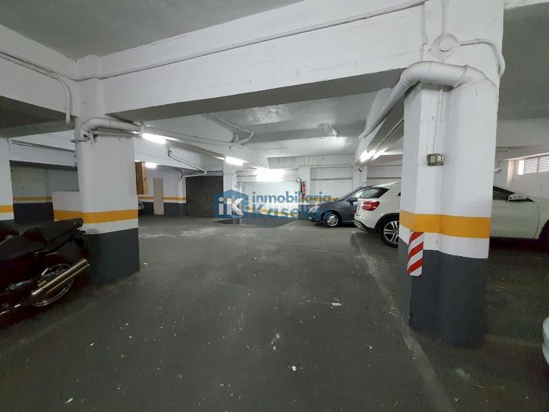 Foto 73f06108-e755-4455-9d0b-5fd3a4fd4f7d. Posto auto in Centro-Ariz-Uribarri Basauri