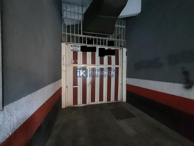 Foto 6a0b2ce7-14f6-4d57-b0a5-fa21a133fcda. Parking voiture dans Centro-Ariz-Uribarri Basauri