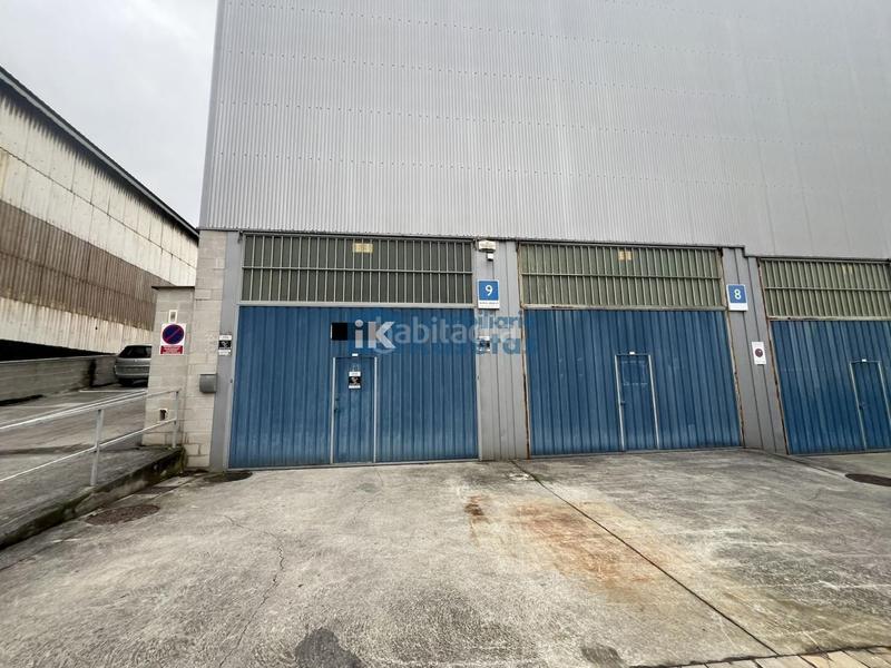 Foto 5036382f-adee-40ef-aff5-dfe639cd81ac. Bâtiment à usage industriel dans San Miguel Basauri