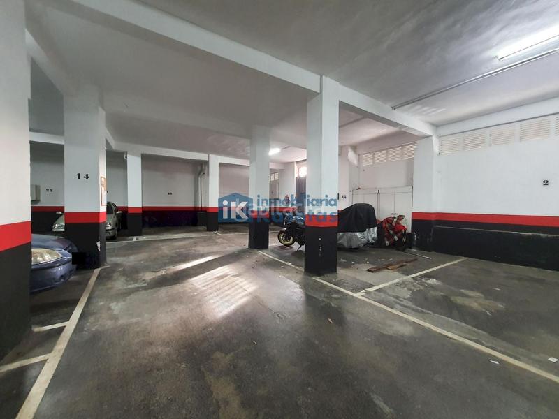 Foto a14899e1-00ae-472e-b82e-437d270912b0. Parking coche en Centro-Ariz-Uribarri Basauri