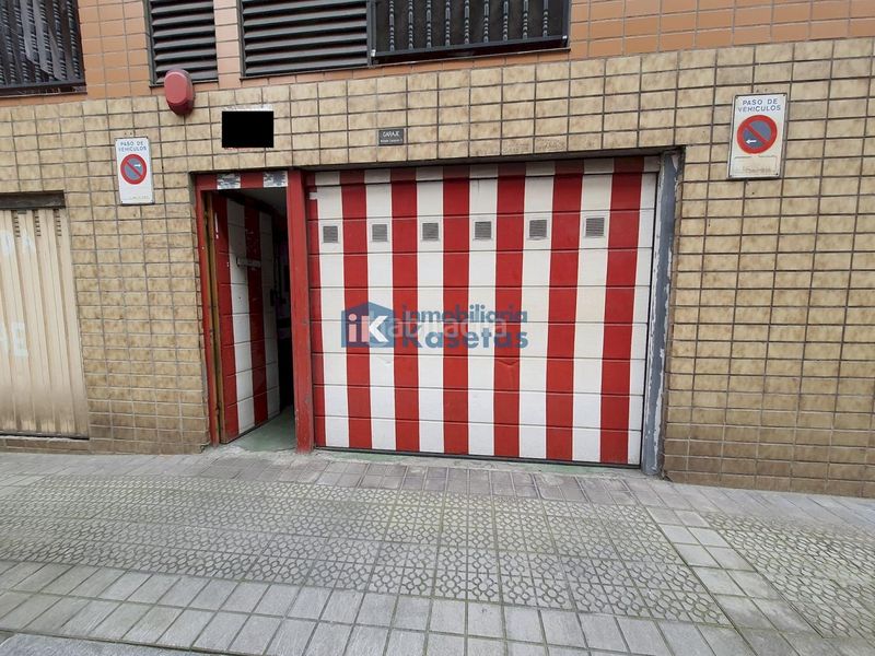 Foto efdb4e49-f81e-4828-971f-49b2e61faa59. Autoparkplatz in Centro-Ariz-Uribarri Basauri