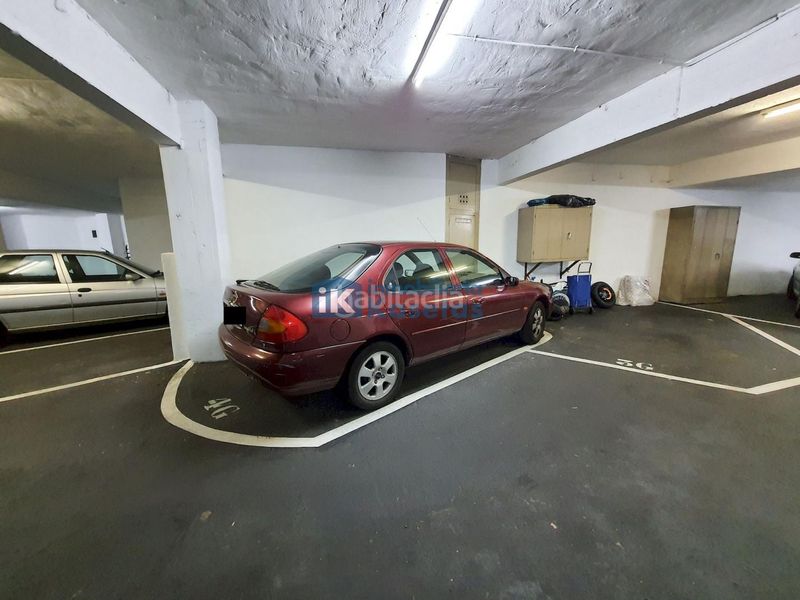Foto f3517986-1799-42fc-b3a8-4ac390008ad2. Parking coche en Centro-Ariz-Uribarri Basauri