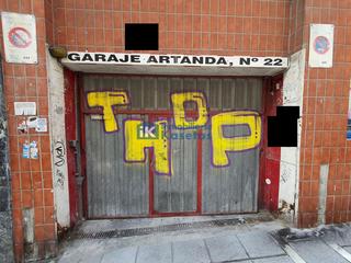 Autoparkplatz in Centro-Ariz-Uribarri