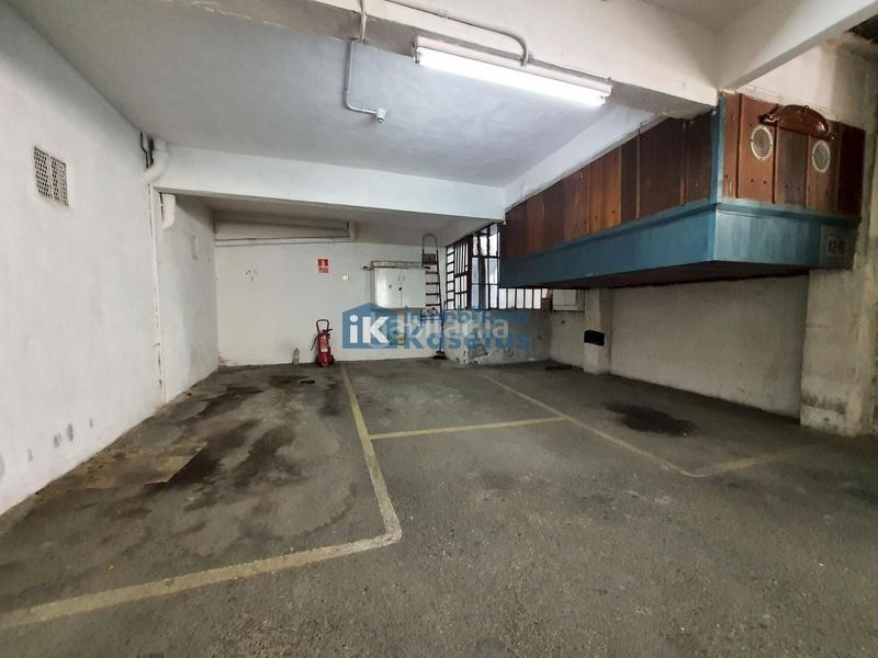 Foto ed1a66b4-723e-426c-bd1b-29a89125e207. Autoparkplatz in Centro-Ariz-Uribarri Basauri