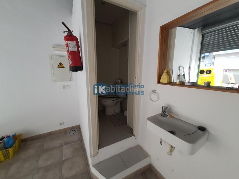Foto 5eea9d80-3223-4be2-8522-9b776b1dddda. Alquiler local comercial en Centro-Ariz-Uribarri Basauri