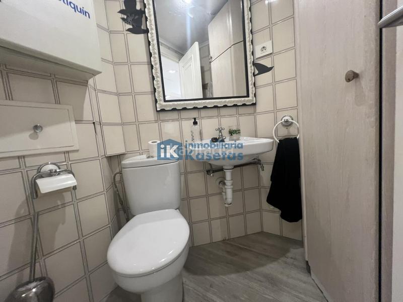 Foto c31b6531-f566-4d8b-9c00-bc4f684fd858. Lloguer local comercial a Centro-Ariz-Uribarri Basauri