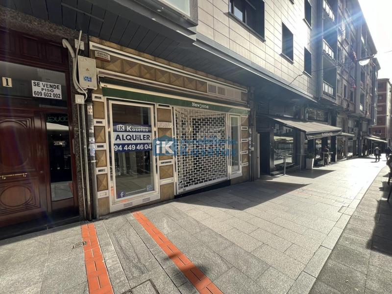 Foto 3d0ab08c-2ce5-4039-aacc-e37d4360d40c. Location local commercial dans Centro-Ariz-Uribarri Basauri