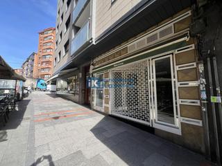 Location Local commercial à Centro-Ariz-Uribarri