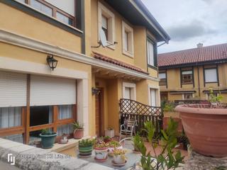 Chalet  Calle de la rivera