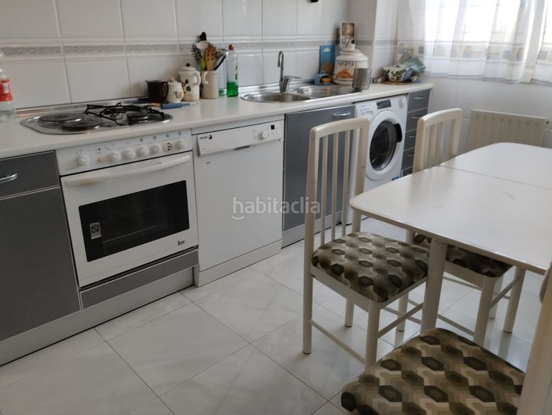 Foto fcfe5ec4-b148-4f80-89e8-e938354ea453. Xalet amb aparcament piscina a Zona Playa Laredo