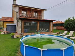 Chalet à Barrio marrón 60. Bonito y cómodo chalet independiente en la urbanización la apare