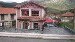 Chalet à N/a. Chalet individual en el centro del pueblo de ogarrio ,ruesga ,co