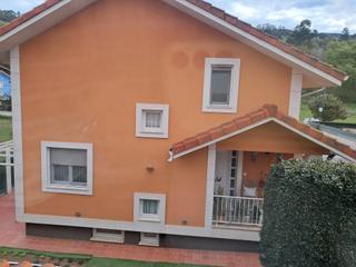 Chalet à Calle la mies 15. Chalet individual en ampuero,a 15 min laredo