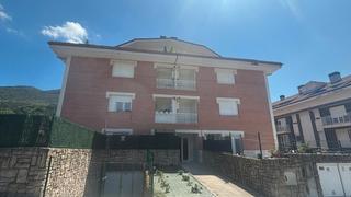 Pis a Barrio la quintana 5. Piso en segunda planta con ascensor,en el centro de gibaja,ramal