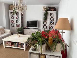 Chalet en Barrio el acebal 10. Chalet pareado en beranga,a 15 min de las playas de noja,isla y