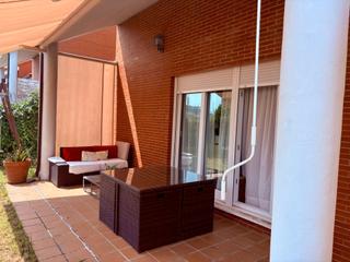 Xalet a Barrio el acebal 10. Chalet pareado en beranga,a 15 min de las playas de noja,isla y