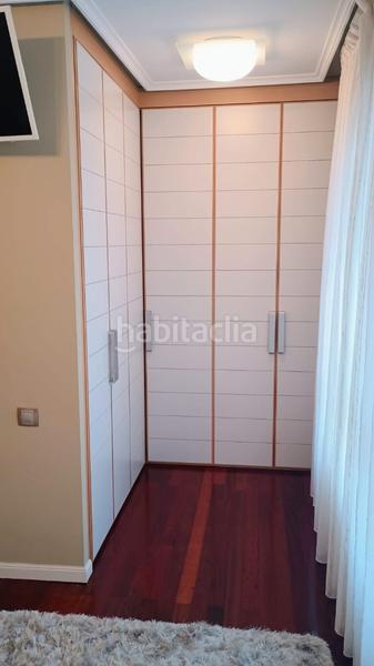 Foto 0af8a73b-0f64-45e1-880e-6044f9d68cec. Chalet en travesía los derechos humanos 9 chalet adosado en esquina,en la zona del puntal en Laredo
